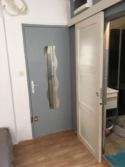 Jolie Studio Dans Le Centre Historique De Narbonne Apartamento Exterior foto